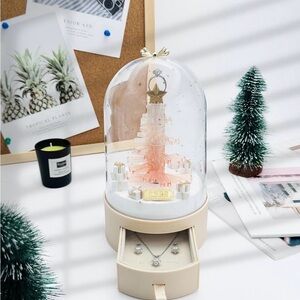 Loves Beauty Lukfook Jewelry Box with USB Charger